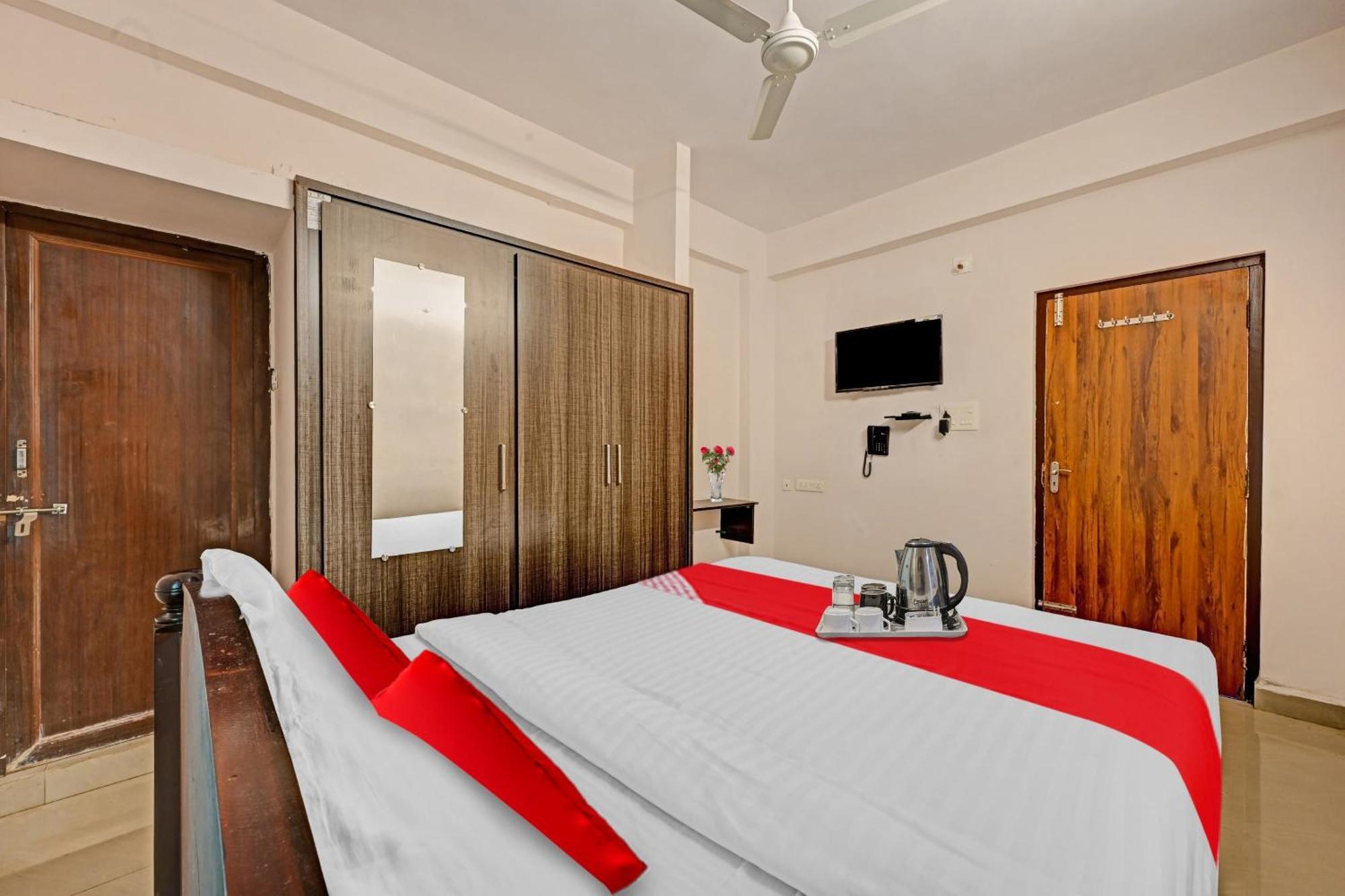 Hotel O Coastal Inn Luxury Service Apartments Kākināda エクステリア 写真